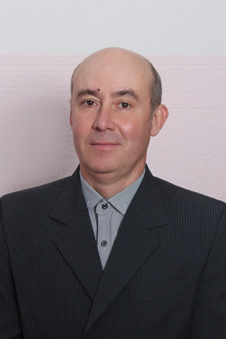 Арасланов Вадим Нурулович.